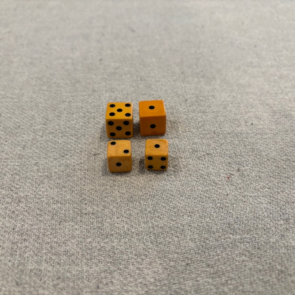 (4) Vintage Bakelite Dice